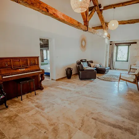 Villa Des Vignes - Piscine - Jacuzzi - 18 Pers