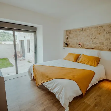 Willa Des Vignes - Piscine - Jacuzzi - 18 Pers Cazes-Mondenard