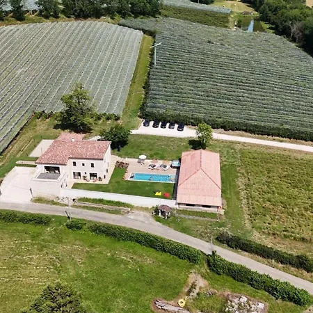 Des Vignes - Piscine - Jacuzzi - 18 Pers *