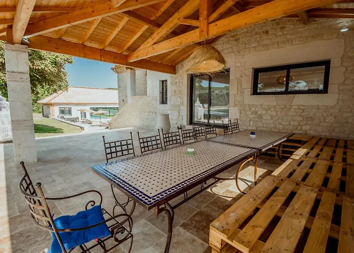 Villa Des Vignes - Piscine - Jacuzzi - 18 Pers *