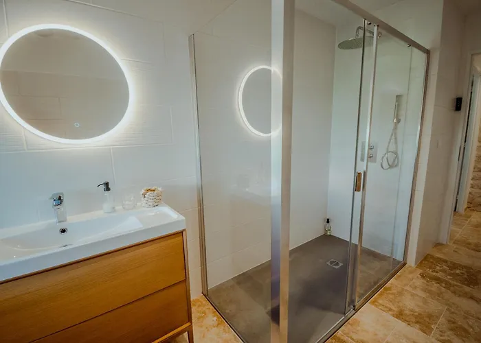 Des Vignes - Piscine - Jacuzzi - 18 Pers Villa *